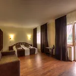 Hotel Home Hotel 3*