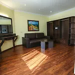 Home Hotel 3*