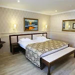 Home Hotel