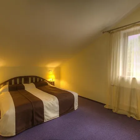 Home Hotel 3*