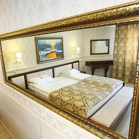 Home Hotel 3* Μπούκοβελ