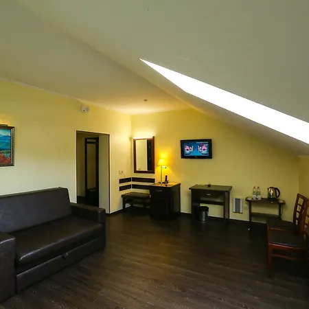 Ξενοδοχείο Home Hotel