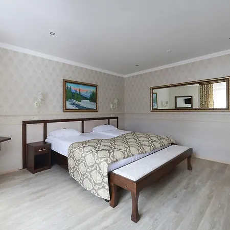 Home Hotel Μπούκοβελ