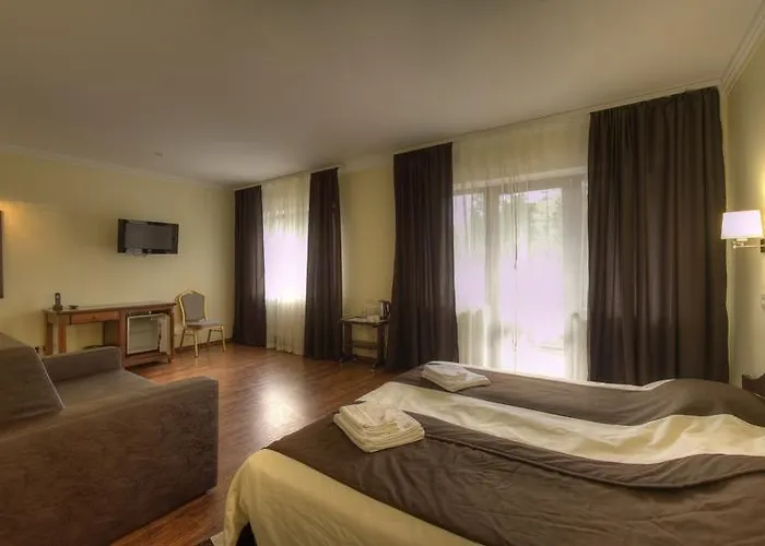 Home Hotel فندق بوكوفِل