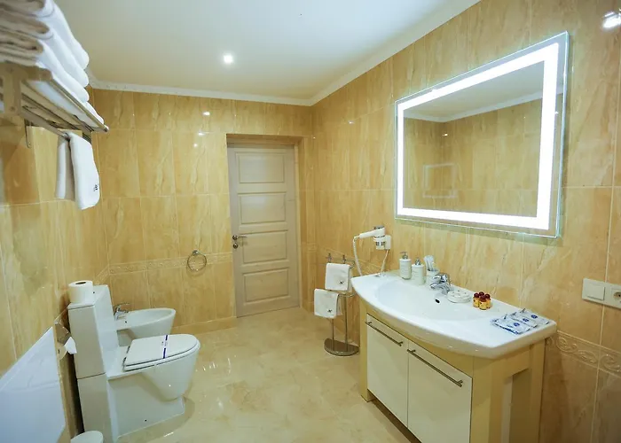 Home Hotel