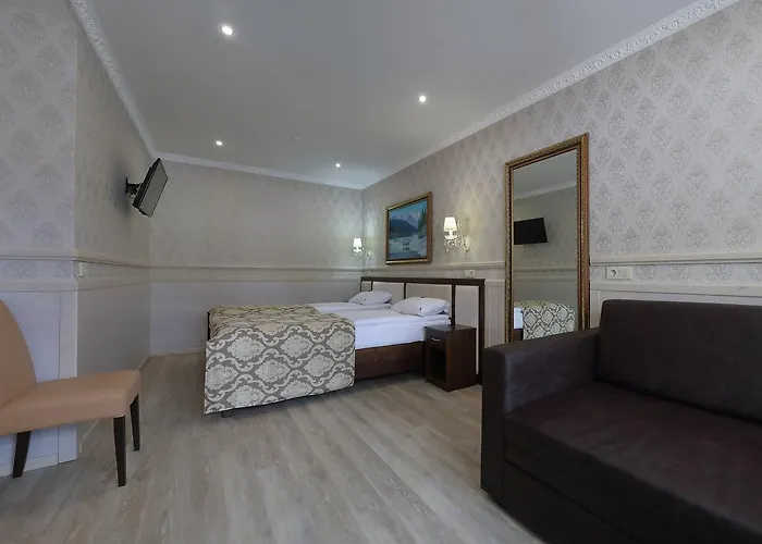 Home Hotel فندق بوكوفِل