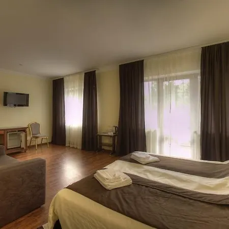 Home Hotel Отель Буковель