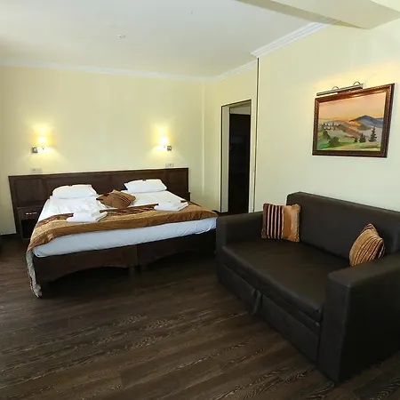 Отель Home Hotel Буковель