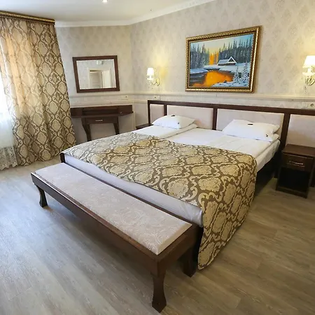 Home Hotel 3*