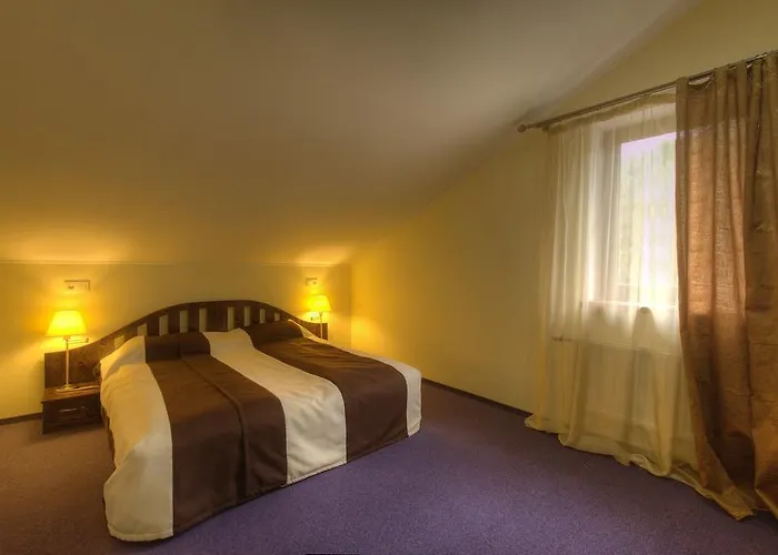 Home Hotel 3*
