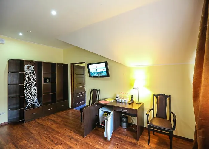 Home Hotel 3*