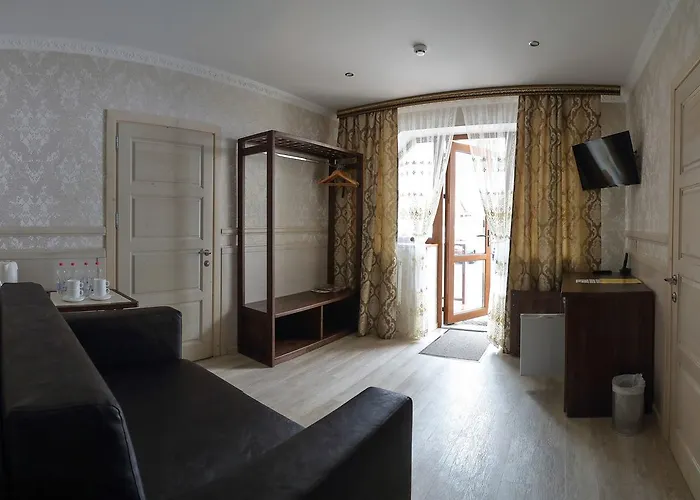 Home Hotel Otel